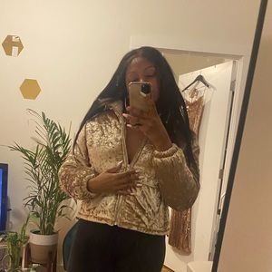 Missguided Velvet Cropped Puffer